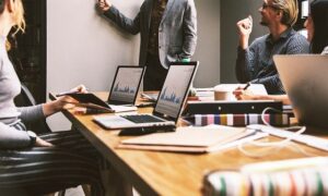 Sistemas personalizados: software basado en la demanda de la empresa