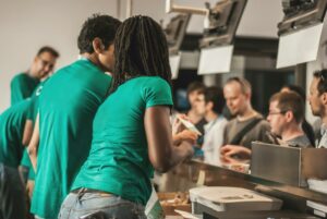 Vitrina digital: una manera eficiente de conquistar clientes a bajo costo en el PdV
