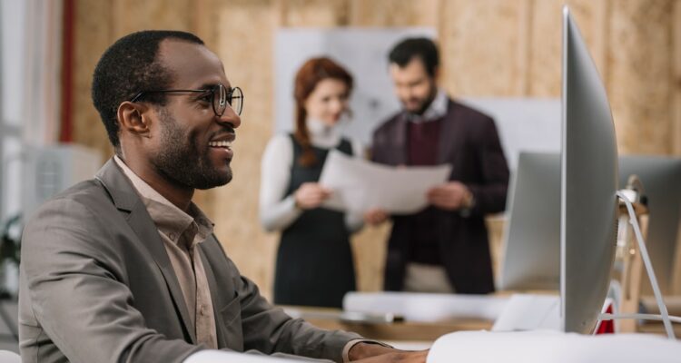 Como eliminar as barreiras entre TI e negócios