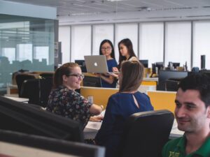 Nuevas tecnologías y sus impactos en la comunicación empresarial