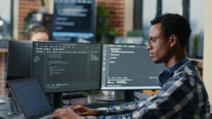 Lenguaje de programación: opciones para iniciar una carrera en el desarrollo de software